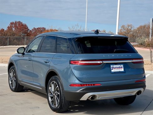 Used 2023 Lincoln Corsair Standard w/ Equipment Group 101A image 5