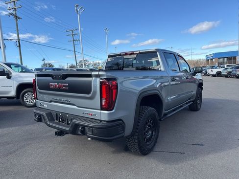 Used 2024 GMC Sierra 1500 AT4X w/ AT4X AEV Edition image 5