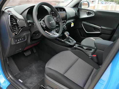 New 2025 Kia Soul S image 11