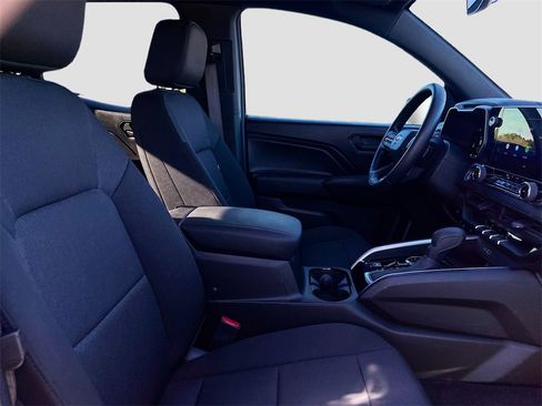 Used 2024 Chevrolet Colorado W/T w/ Safety Package image 26