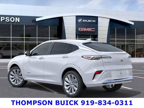 New 2025 Buick Envista Avenir image 3