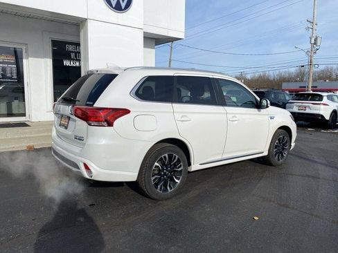 Used 2018 Mitsubishi Outlander GT image 3