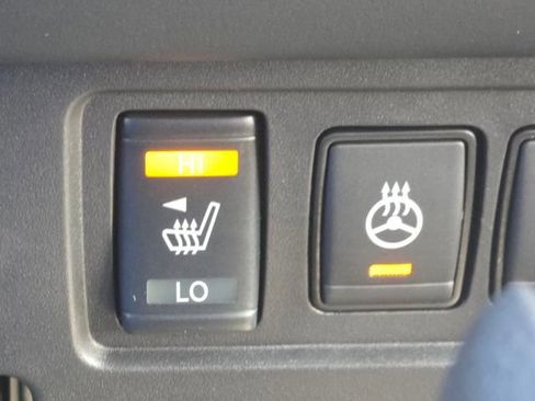 New 2026 Nissan Frontier SV image 5