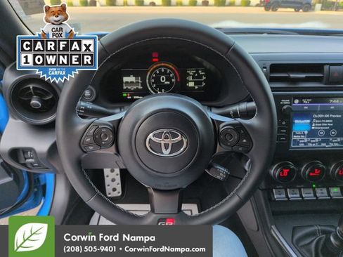 Used 2024 Toyota GR86 Premium RWD image 14