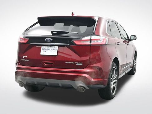 Used 2019 Ford Edge Titanium w/ Equipment Group 301A image 7