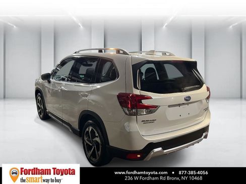 Used 2023 Subaru Forester Touring image 5