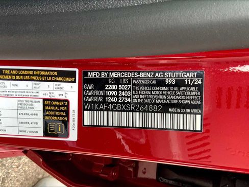 Used 2025 Mercedes-Benz C 300 Sedan image 14