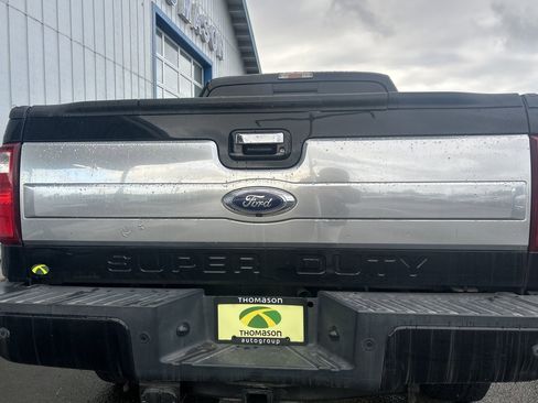 Used 2016 Ford F350 Platinum w/ Platinum Package image 5