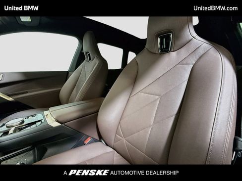 Used 2024 BMW iX xDrive50 AWD/4WD image 12