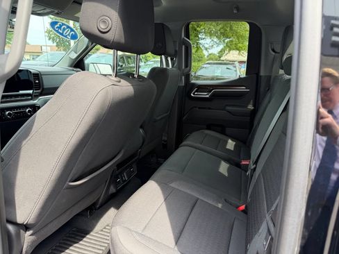 Used 2023 GMC Sierra 1500 Elevation AWD/4WD image 11