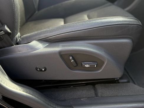 Used 2016 Volvo XC60 T5 w/ Proximity Package image 17