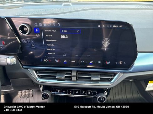 New 2026 Chevrolet Equinox EV LT image 17