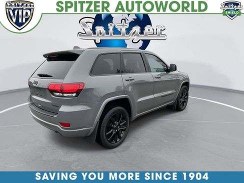 Used 2022 Jeep Grand Cherokee Laredo X image 9