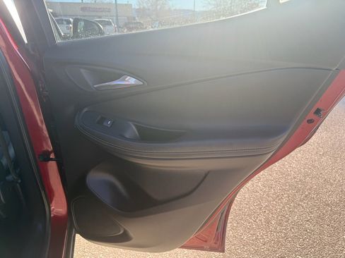 Used 2022 Buick Encore GX Preferred w/ Cold Weather Comfort Package image 17