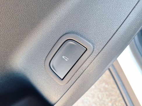 New 2026 Chevrolet Traverse LT w/ Midnight/Sport Edition image 21