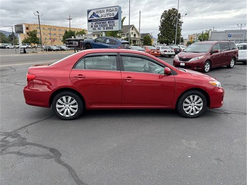Used 2013 Toyota Corolla LE FWD image 6