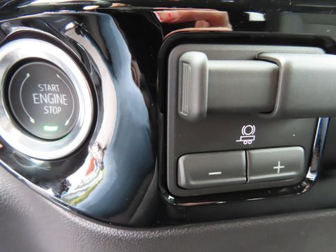 New 2026 Chevrolet Silverado 1500 LT w/ All Star Edition Plus image 32