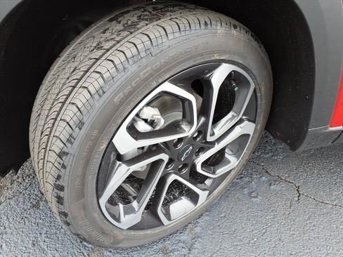 New 2026 Chevrolet Trax RS w/ Sunroof Package image 16