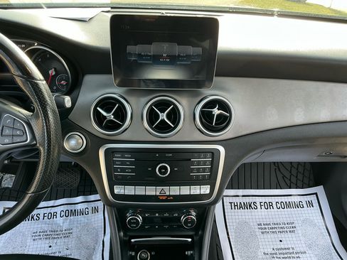 Used 2020 Mercedes-Benz GLA 250 GLA 250 4MATIC SUV image 15