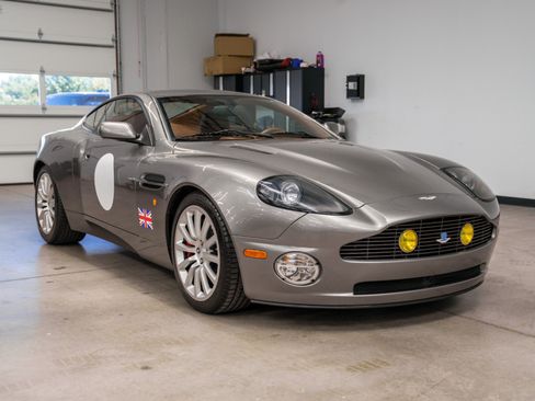 Used 2003 Aston Martin Vanquish RWD image 41