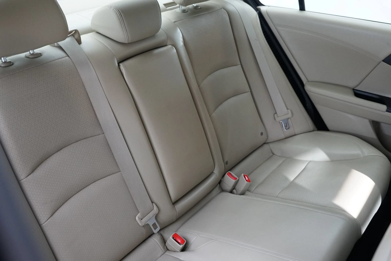 Used 2017 Honda Accord Touring image 28