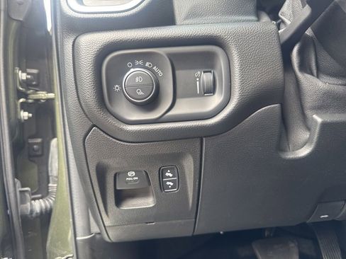 Used 2021 RAM 1500 Big Horn AWD/4WD image 28
