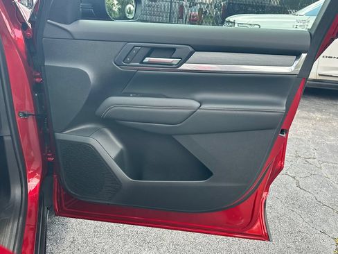 Used 2025 GMC Terrain Elevation FWD image 15