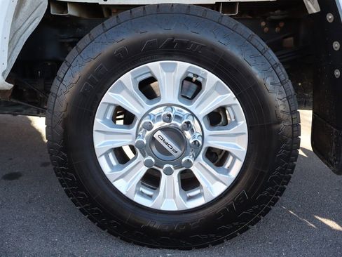 Used 2021 Ford F350 XLT w/ XLT Value Package image 41