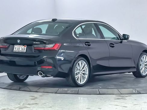 Used 2024 BMW 330i Sedan w/ Convenience Package RWD image 2