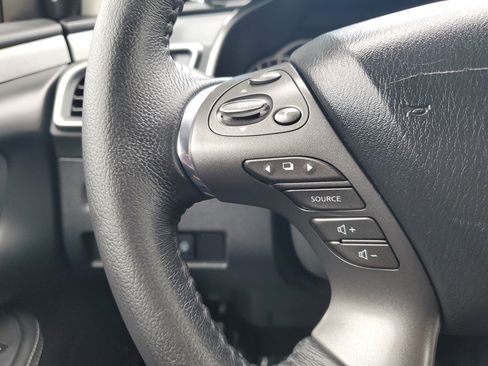 Used 2020 Nissan Murano SV image 18