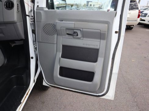 Used 2013 Ford E-250 and Econoline 250 w/ Commercial Cargo Van Pkg image 18