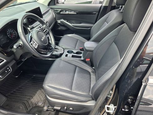 Used 2022 Kia Seltos SX w/ Sunroof Package AWD/4WD image 29