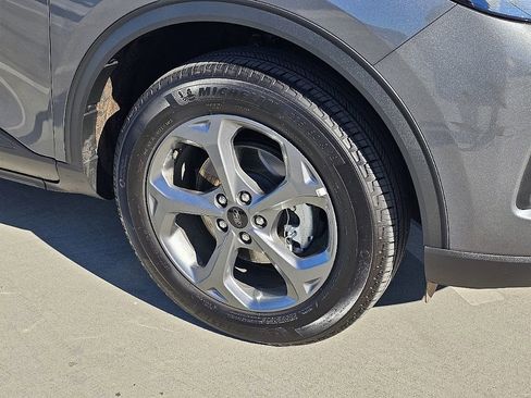 Used 2025 Ford Escape ST-Line image 8