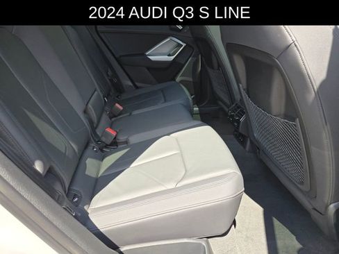 Used 2024 Audi Q3 2.0T Premium Plus w/ Premium Plus Package AWD/4WD image 13