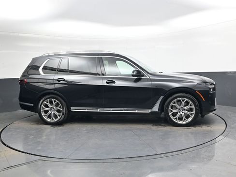 Used 2025 BMW X7 xDrive40i image 3