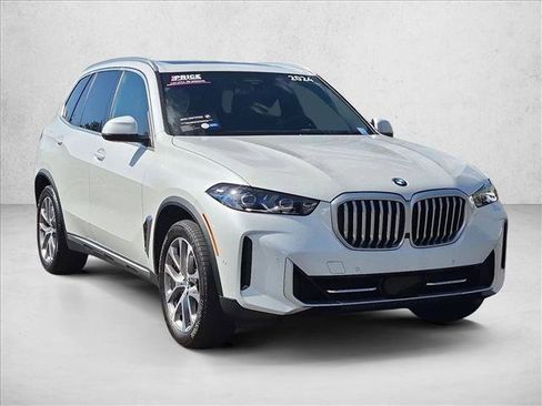 Certified 2024 BMW X5 xDrive40i w/ Premium Package AWD/4WD image 3