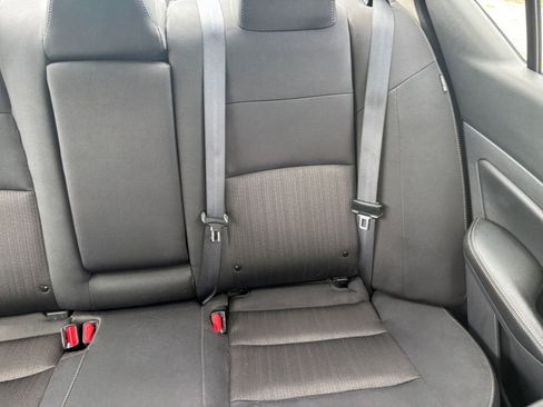 Used 2025 Nissan Altima 2.5 SV FWD image 38