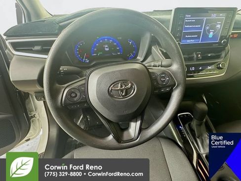 Used 2021 Toyota Corolla LE FWD image 15