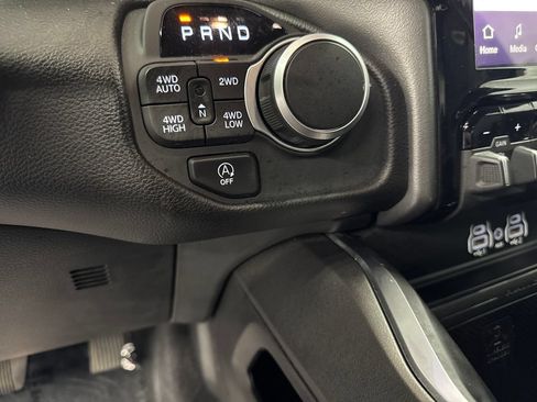 Used 2025 RAM 1500 Big Horn AWD/4WD image 41