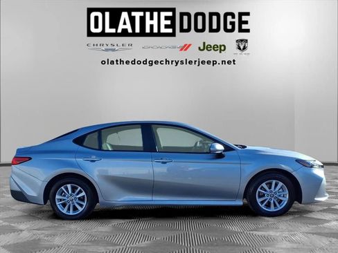 Used 2025 Toyota Camry XSE image 25