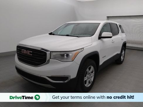Used 2017 GMC Acadia SLE image 1