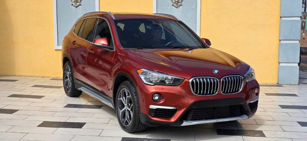 Used 2019 BMW X1 xDrive28i w/ Convenience Package AWD/4WD image 2