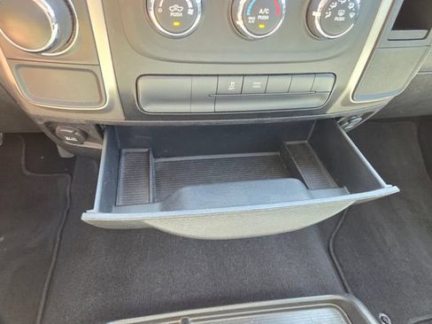 Certified 2019 RAM 1500 Classic SLT RWD image 27