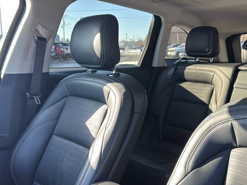 Used 2024 Lincoln Nautilus Reserve w/ Equipment Group 202A image 16