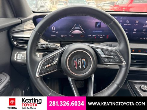 Used 2025 Buick Enclave Preferred AWD/4WD image 18