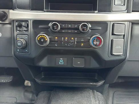 Used 2023 Ford F350 XLT image 27
