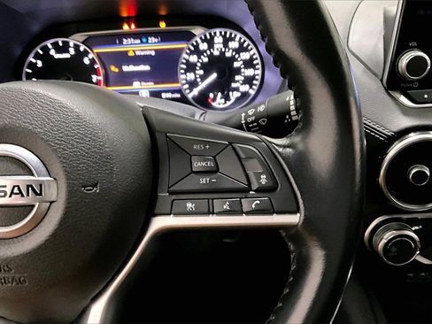 Used 2022 Nissan Sentra SV image 12