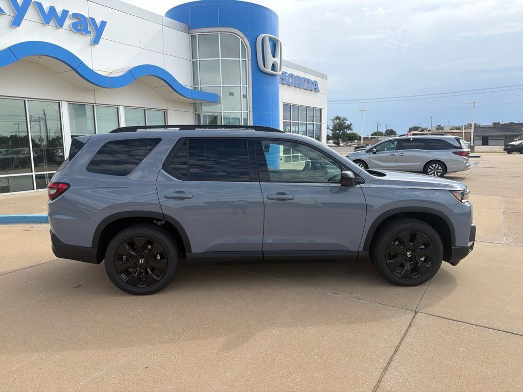 New 2026 Honda Pilot Black Edition image 11