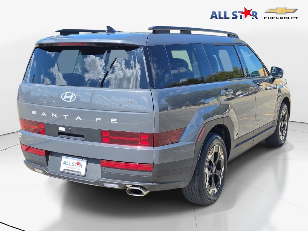 Used 2026 Hyundai Santa Fe SEL FWD image 3