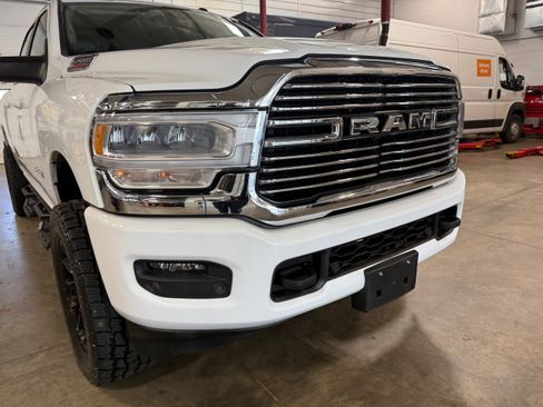 Used 2023 RAM 2500 Laramie AWD/4WD image 2